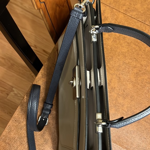 Brand New coach purse - Picture 6 of 6